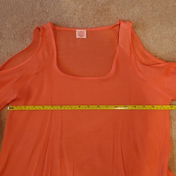 Top - Picture 3 of 6